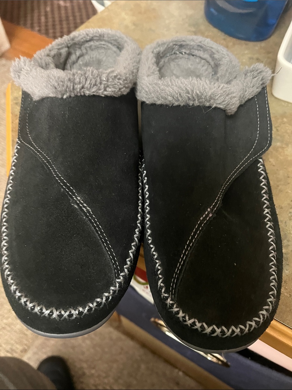Orthofeet plush slip on shoes size 7.